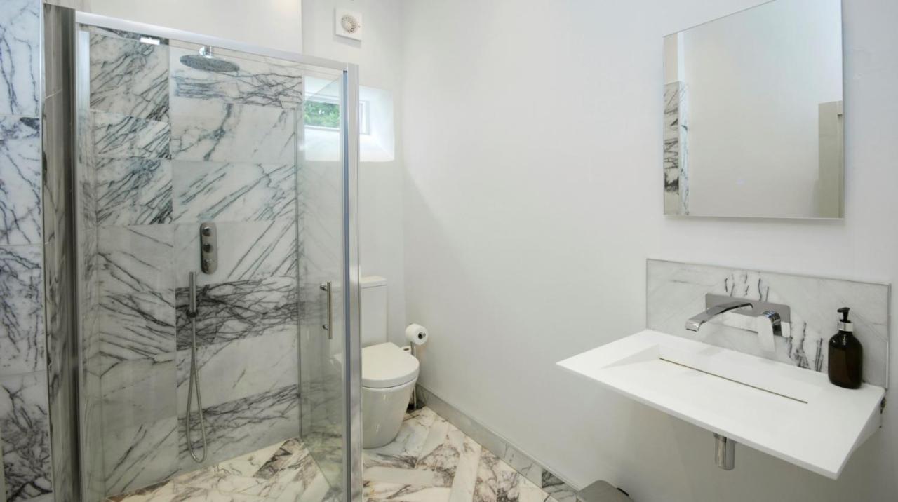 Topside House - Beautiful 7 Bedroom House With Hottub Wifi And Parking Near Bath Wells Frome Oakhill Esterno foto